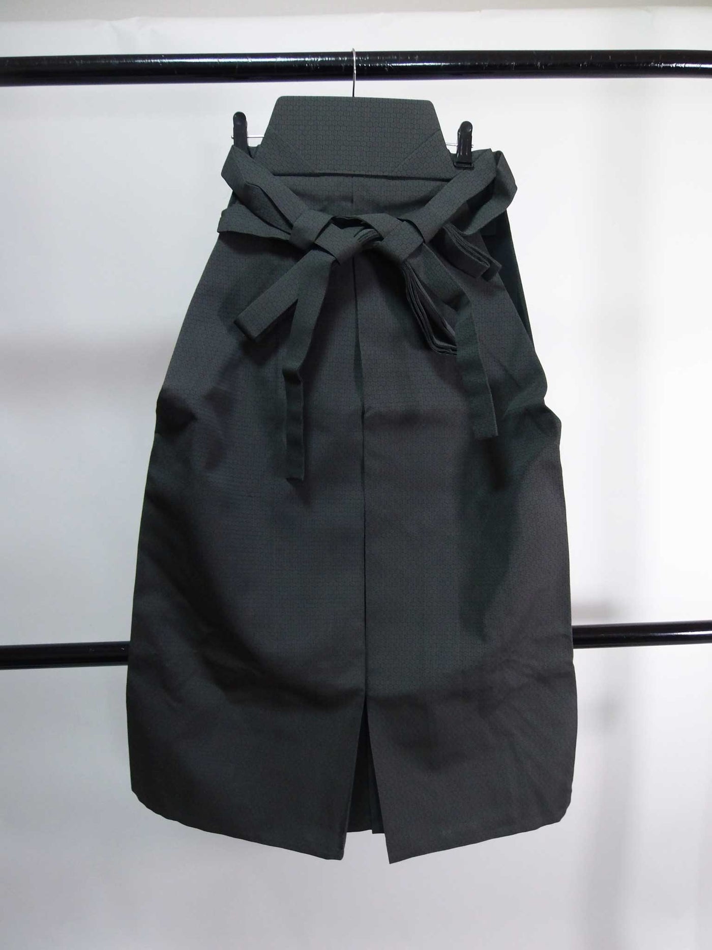 男着物用 袴パンツ 日本製 亀甲模様 正絹 3S寸 グレー系 馬乗り