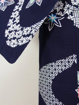 ほぼ美品　浴衣　注染　流水に花模様　japanese yukata 日本製品　藍色
