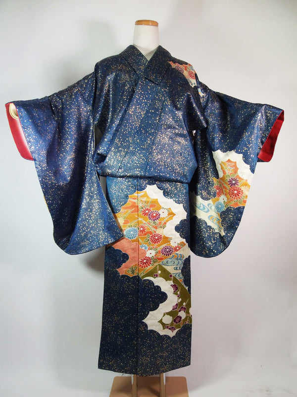 Woman Kimono, flower pattern, gold, hand-painted, pure silk, hand-stitched, navy blue, Japanese kimono