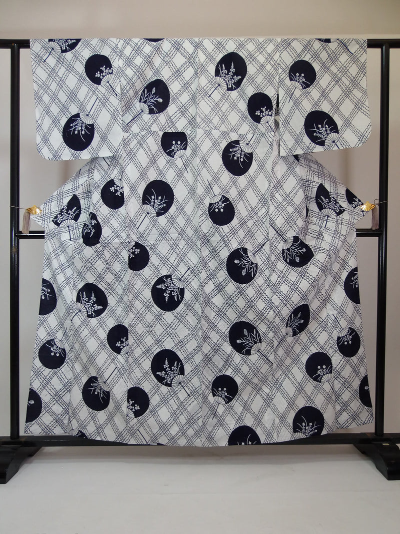 美品　浴衣　注染　団扇模様　 japanese yukata 日本製品　白色系