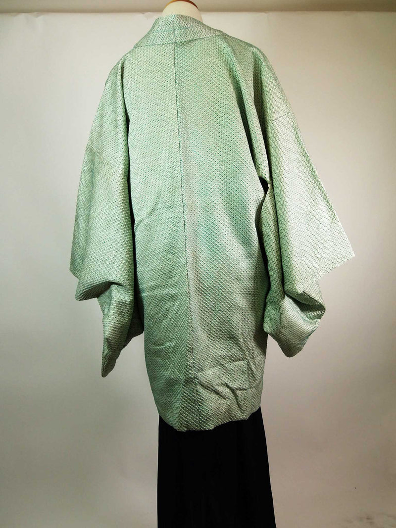 総絞り　羽織　鹿子絞り　薄い緑色　　日本製　絹製　Kimono jacket
