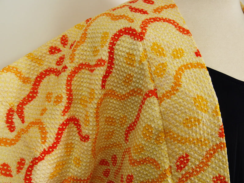 美品　総絞り　羽織　オレンジ色　花模様　日本製　絹製　Kimono jacket
