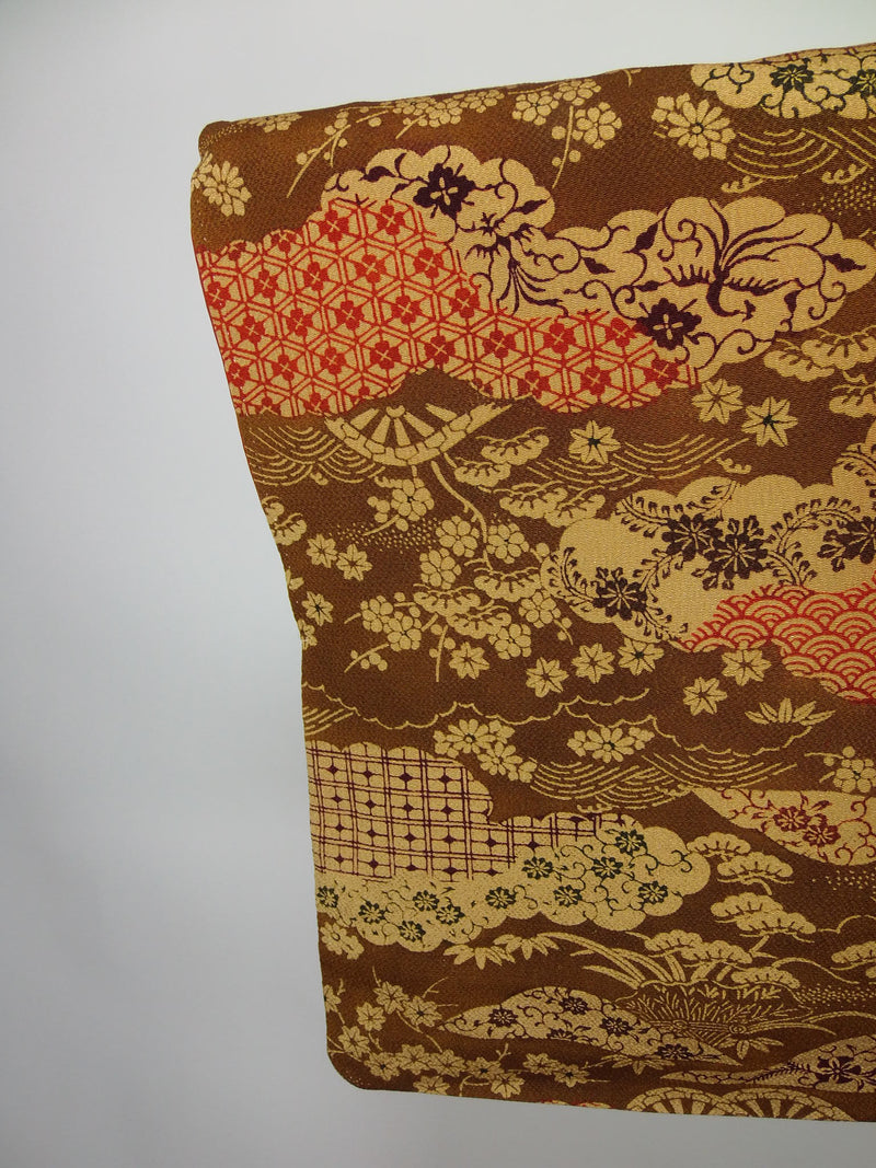 Magnifique kimono de femme, komon, en crêpe avec motif de paysage, cousu à la main, marron, kimono japonais.