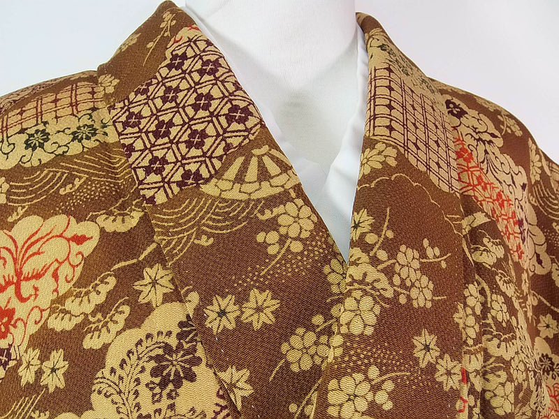 Magnifique kimono de femme, komon, en crêpe avec motif de paysage, cousu à la main, marron, kimono japonais.