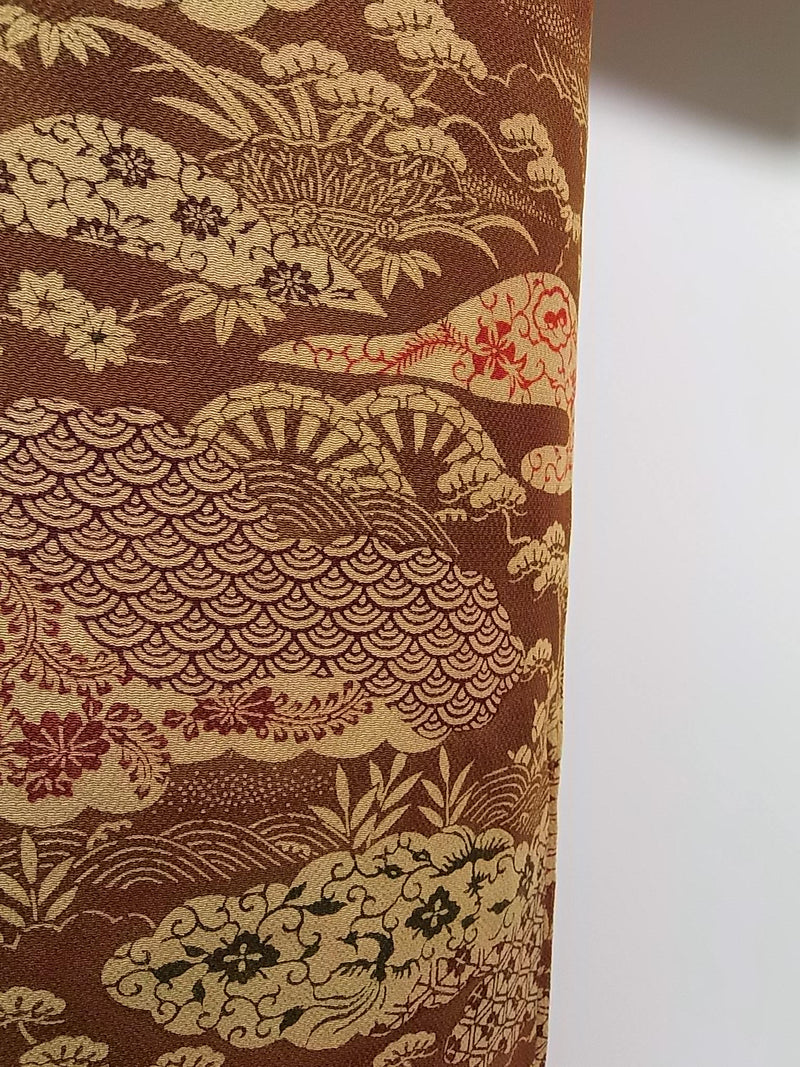 美品　女性　着物　小紋　風景模様　縮緬　正絹　手縫い　茶色　Japanese kimono