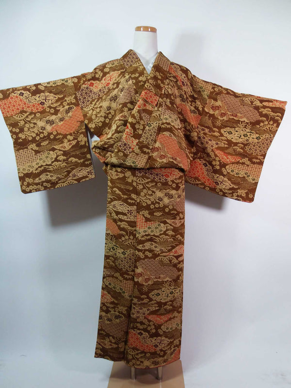 美品　女性　着物　小紋　風景模様　縮緬　正絹　手縫い　茶色　Japanese kimono