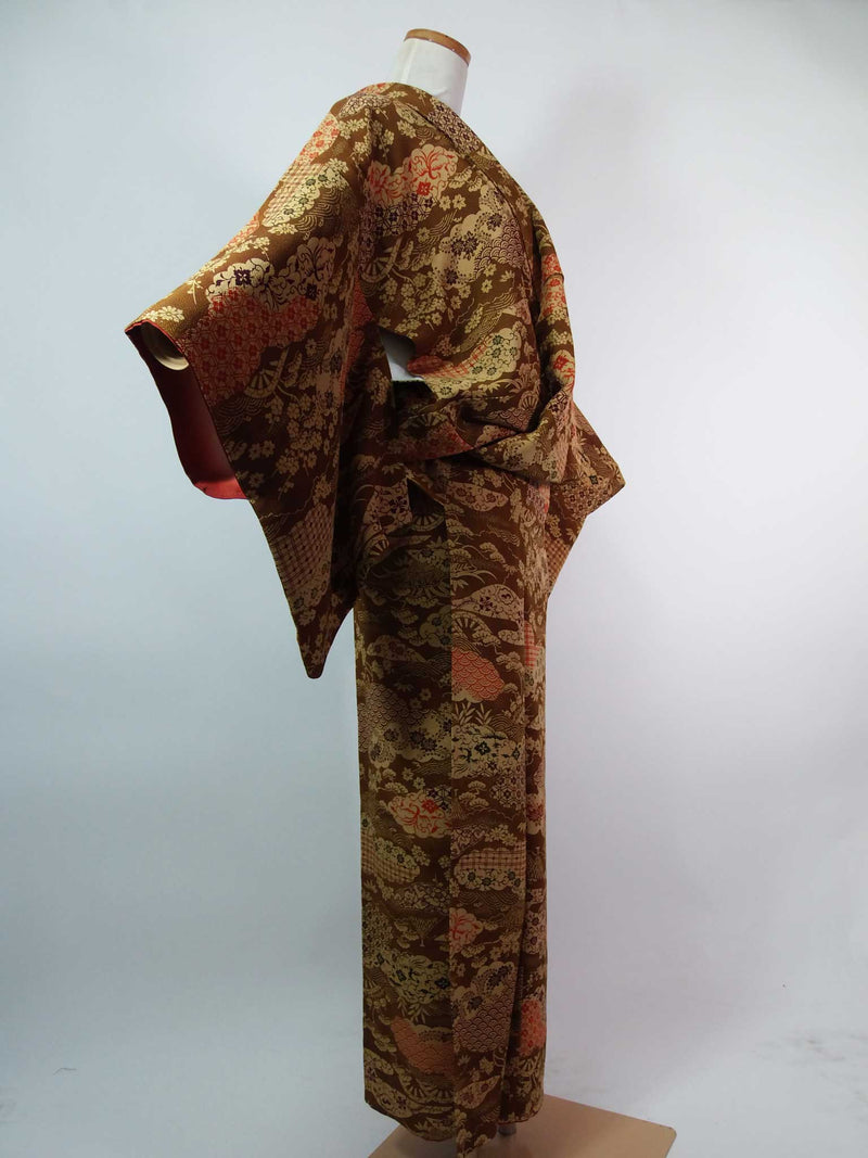 美品　女性　着物　小紋　風景模様　縮緬　正絹　手縫い　茶色　Japanese kimono