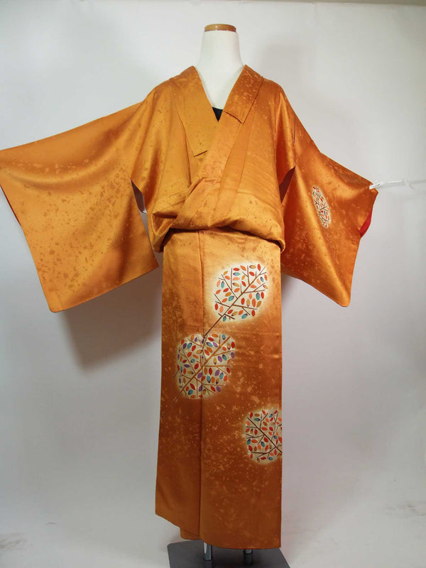 Woman Kimono, visiting kimono, floral design, hand-sewn on pure silk, orange color, Japanese kimono