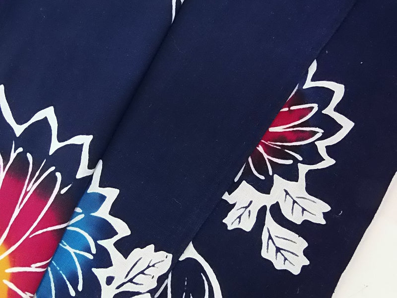 美品　レディース　浴衣　注染　本染め　菊花模様　藍染　手縫い　濃紺色　反物からお仕立て　SS寸　ジュニアにも