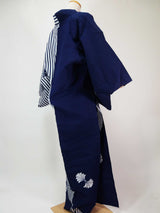 Presque beau, teinture injectée, yukata, katamikawari, motif nosho, danse, hon-eha tailoring, yukata japonais, taille SS.