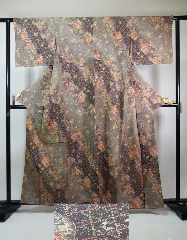 Woman Kimono, komon, floral pattern, pure silk, hand-sewn, reddish brown