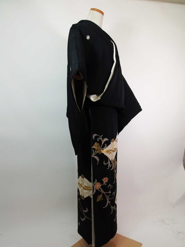 Kimono pour femme, tomesode noir, motif de grue se faisant face, emblème de la famille japonaise, cinq emblèmes, cinq emblèmes de paulownia, pure soie, cousu à la main, noir, kimono japonais