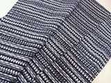 Yukata Homme Rayé Indigo | Teinture Traditionnelle | Motif à Rayures Horizontales Géométriques | Coton Bleu Marine et Blanc