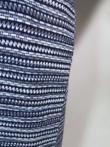 Yukata Homme Rayé Indigo | Teinture Traditionnelle | Motif à Rayures Horizontales Géométriques | Coton Bleu Marine et Blanc