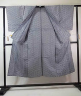 Yukata Homme Teint à la Main | Motif Hishi en Losanges | Coton Japonais Cousu Main | Bleu Marine et Blanc