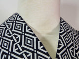 Yukata Homme Teint à la Main | Motif Hishi en Losanges | Coton Japonais Cousu Main | Bleu Marine et Blanc