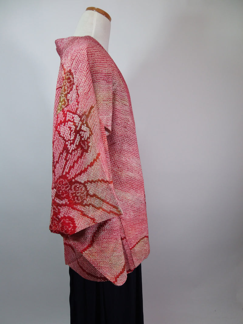 Beautiful haori, total shibori, reddish color, silk diamonds, flower pattern, silk product, Japanese product, Kimono jacket