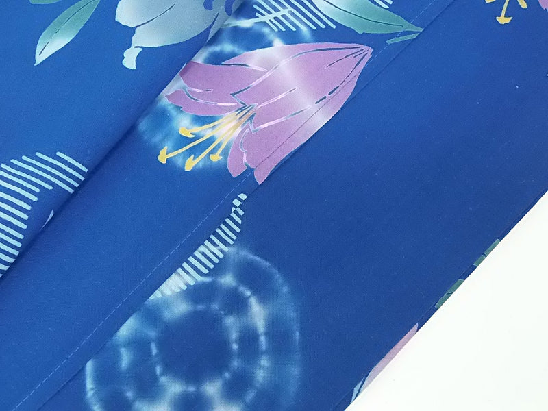 ほぼ美品　本染め　浴衣　花模様　レトロ　 Japanese yukata  青色系