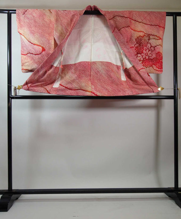 Beautiful haori, total shibori, reddish color, silk diamonds, flower pattern, silk product, Japanese product, Kimono jacket