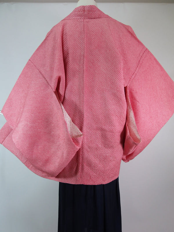 Magnifique haori shibori total, rose, fabriqué au Japon, veste de kimono, en soie.
