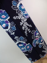 Retro yukata, injected yukata, floral design, adult cute, combed fabric, indigo-dyed