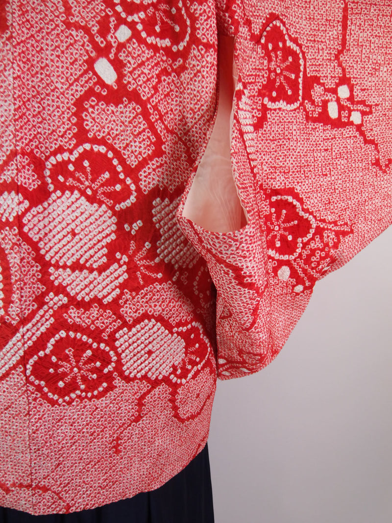Haori, shibori total, rouge, motif floral, produit en soie, fabriqué au Japon Veste de kimono