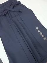 ゴシッククロス刺繍 洗える男袴 グレー ポリエステル Lサイズ 紐下92cm (36,2in)Lサイズ　日本製品　京都九重製品