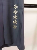 ゴシッククロス刺繍 洗える男袴 グレー ポリエステル Lサイズ 紐下92cm (36,2in)Lサイズ　日本製品　京都九重製品