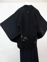 Black haori with Japanese pattern of rough waves, gold thread Kimono jacket