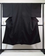 Japanese Men’s Kimono 御召し着物 丸に三つ柏紋 Dark Brown Silk 着物 正絹 No.10