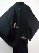 Black haori, ship pattern, Japanese embroidery, silk product with Japanese family crest Kimono jacket