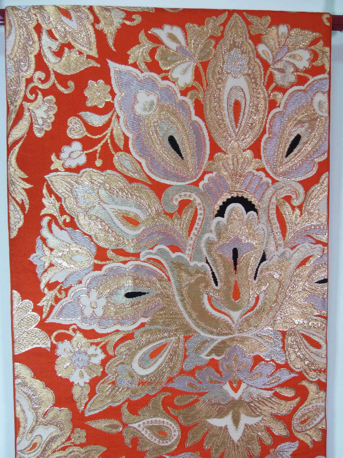 帯地のテーブルランナー – MIYABI - REUSE KIMONO MARKET
