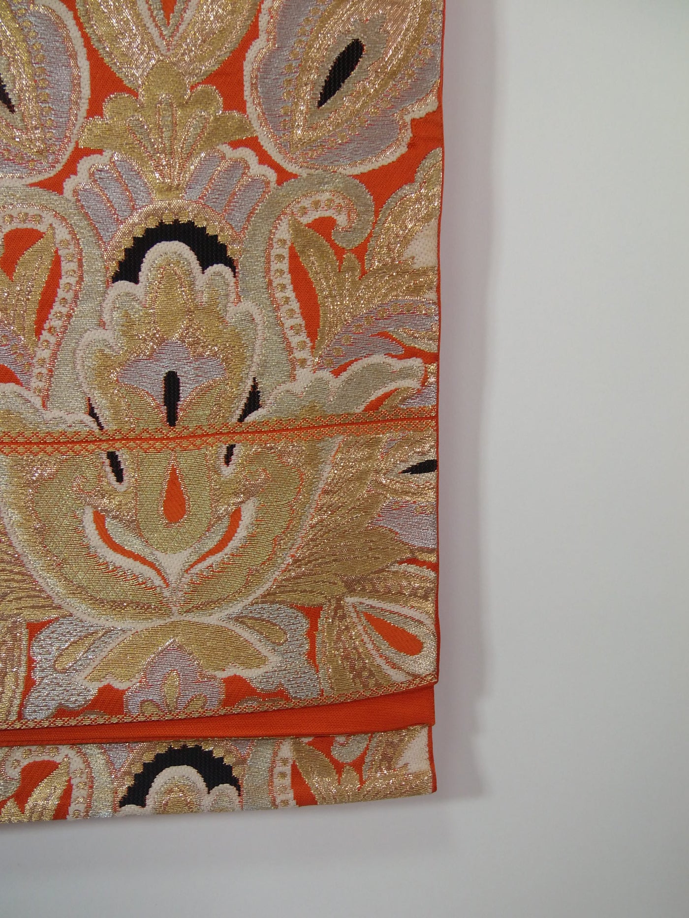 豪華 袋帯 正倉院 日本の老舗西陣織 金糸織 テーブルランナー 金糸