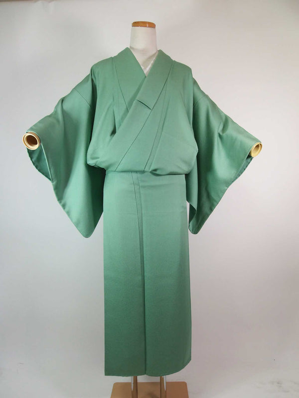 Women Kimono, colored kimono, simple crepe with Japanese family crest, pure silk, hand-stitched, mint green, Japanese kimono