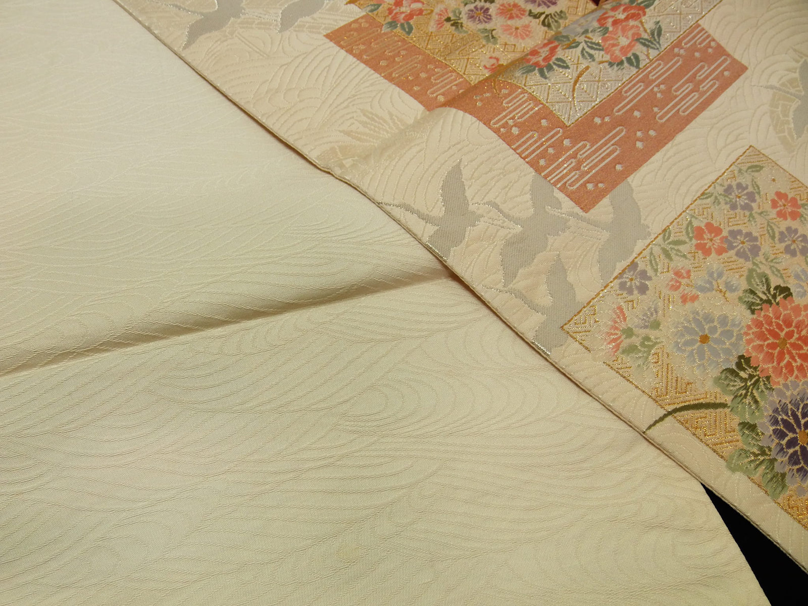 専用◼︎C1128高級袋帯 正絹 絵皿文 亀甲花菱文 テーブルランナー〜280cm 豪華 袋帯 花車に鶴 金糸織 テーブルランナー 金糸 正絹
