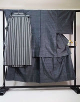 Men's Kimono, 3-piece set of haori jacket, kimono and hakama pants, Oshima tsumugi brand, pure silk