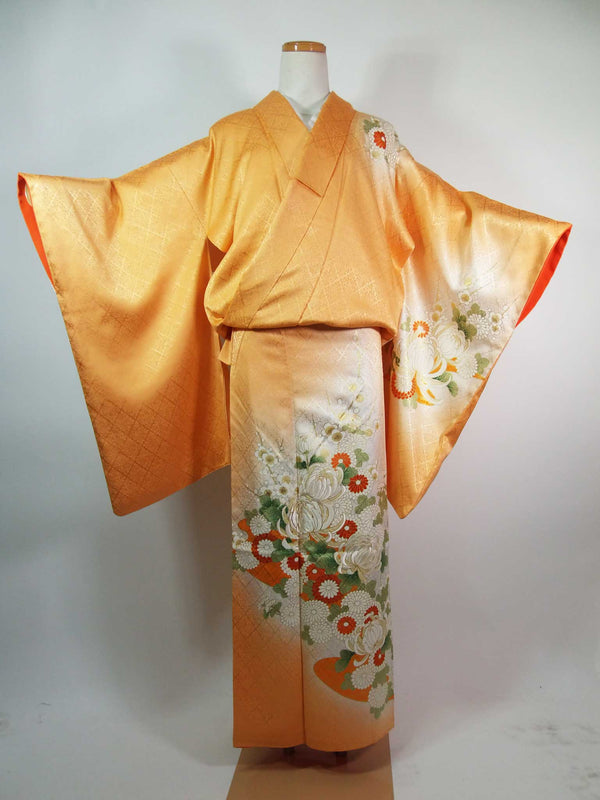 Beautiful women's kimono, visiting kimono, floral design, Japanese embroidery, pure silk, hand-sewn, orange, Japanese kimono