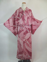 Magnifique kimono, lavable à la maison, komon, design floral, doré, produit japonais, crêpe, polyester, rose, kimono japonais.
