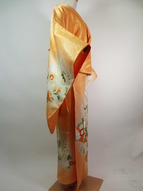 Beautiful women's kimono, visiting kimono, floral design, Japanese embroidery, pure silk, hand-sewn, orange, Japanese kimono