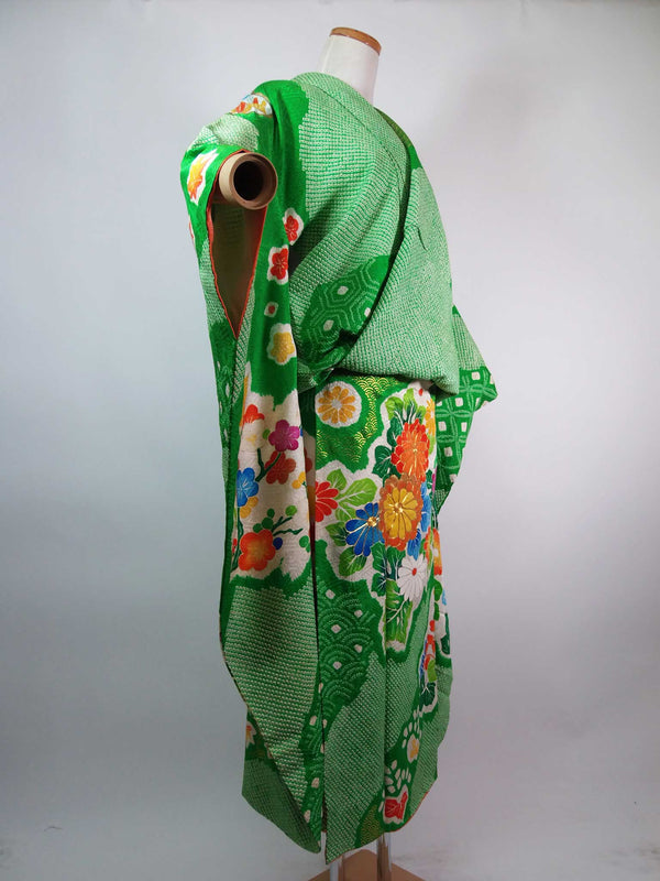 Kimono Furisode pour femme, motif floral, brodé de dentelle dorée, peint à la main, pure soie, cousu à la main, vert, kimono japonais.