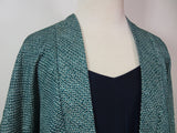 Haori Japonais d’Exception en Shibori Intégral | « Losanges Fleuris dans une Brume Azurée » | Shibori Kanoko | Motifs Géométriques Hanabishi | Diamant de la Soie | 100 % Soie Naturelle | Bleu-Vert | Cordons Haori Inclus