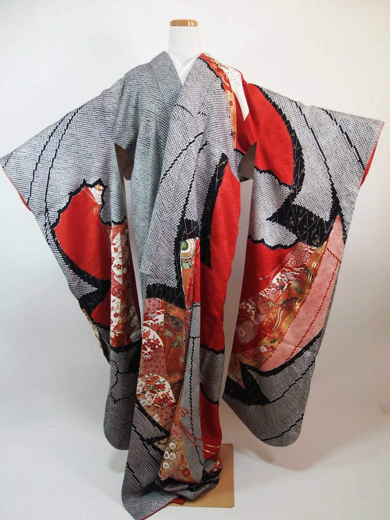 Magnifique furisode, shibori, cerf, motif noshi, finition perlée.
