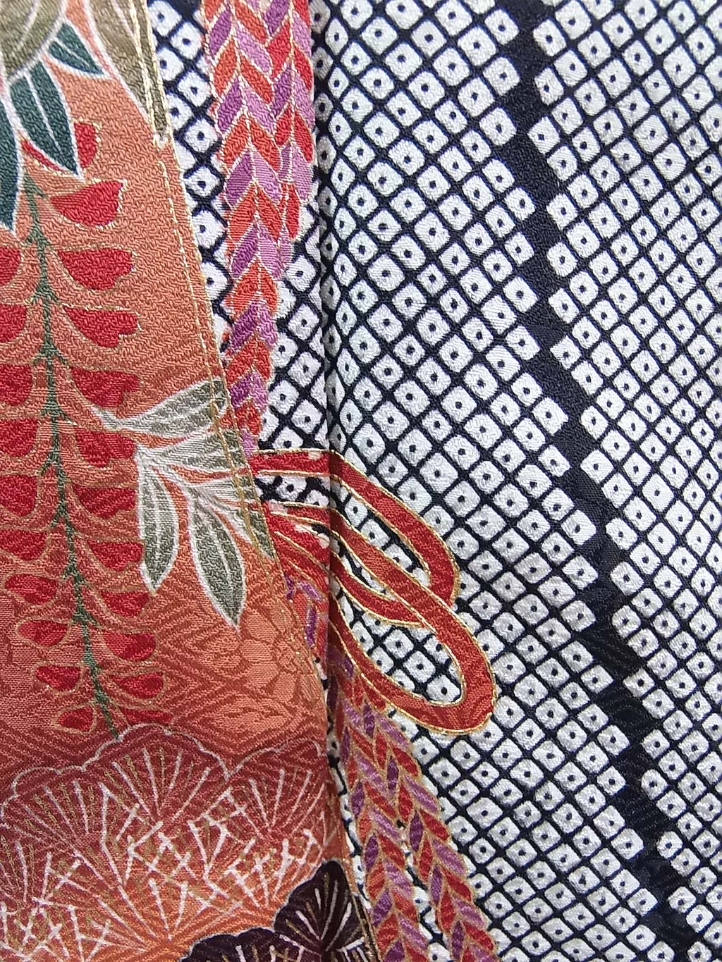 Noshi Pattern Beautiful, gorgeous Furisode, shibori, deer, noshi pattern, pearlized ...