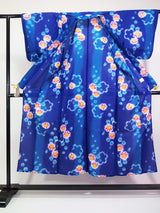 浴衣，棉质红梅，菊花和花朵设计，蓝色。
