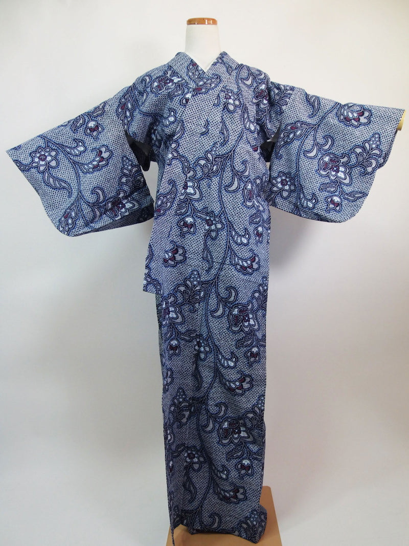 Kanoko (cerf), motif floral, yukata à ondulations de style tie-dye.