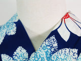 Yukata, teint par injection, motif floral, bleu