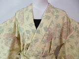 本物の着物から作った　kimono gown kimono robe silk products unisex almost mint condition正絹 黄色に薔薇