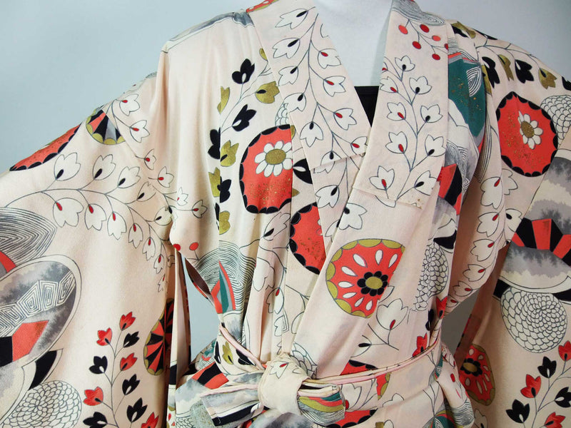 Robe de kimono fabriquée à partir de véritables produits en soie kimono kimono kimono robe unisexe pure soie Taisho période antique japonaise traditionnel motif floral.