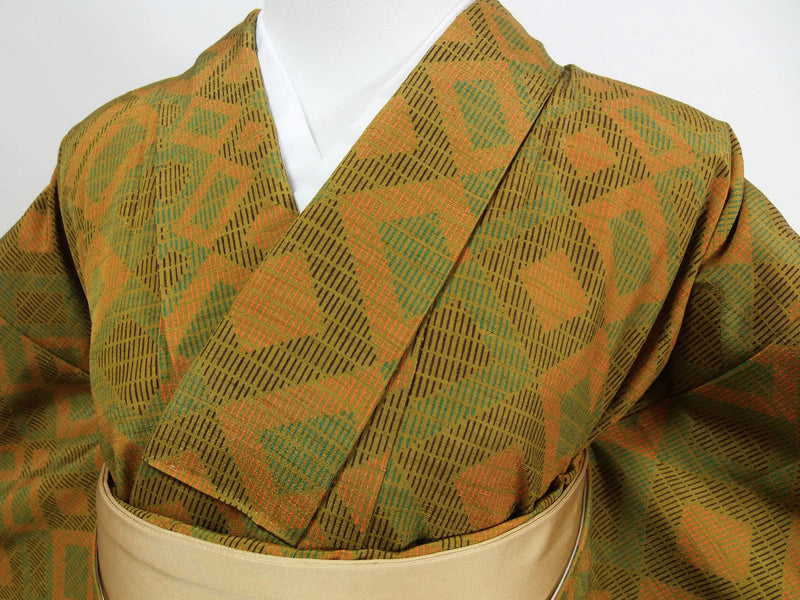 Beautiful washable kimono, tsumugi silk, variegated square pattern, spicy color